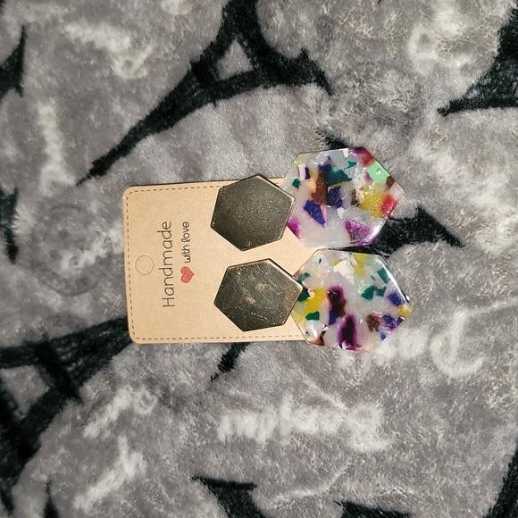 Earrings - Picture 4 of 5